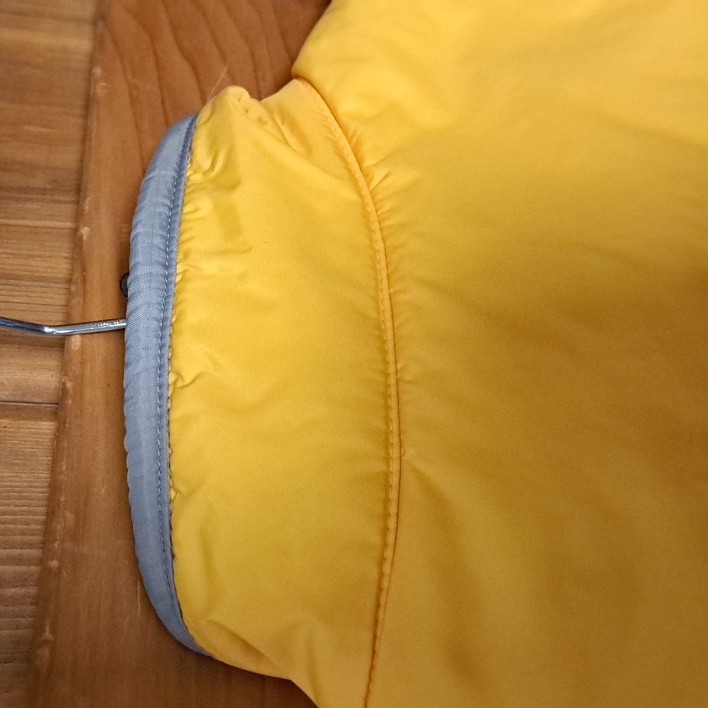 FLASH SALE Tommy Hilfiger puffer vest L - Picture 6 of 7